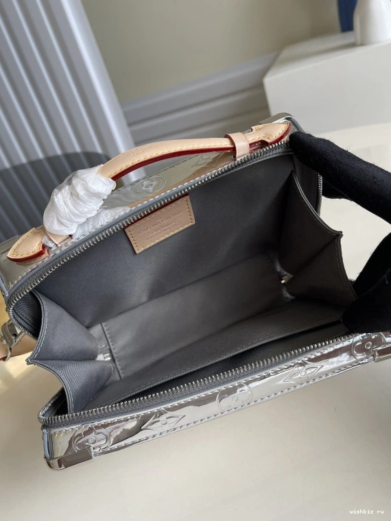 WIS TRUNK VUITTON LOUIS HANDLE 0820